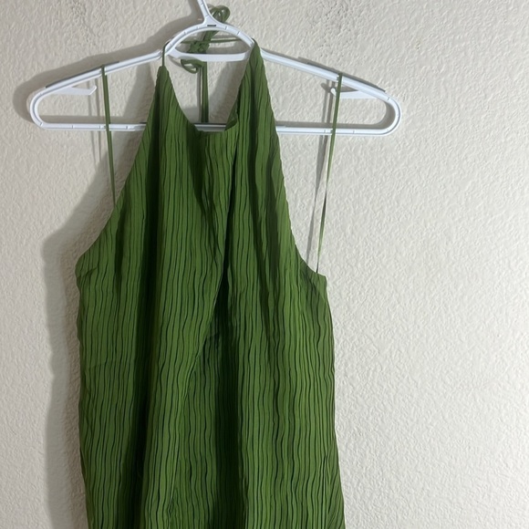 Banana Republic women’s Sz XL CRINKLE HALTER TOP vacation summer backless party - Picture 7 of 9